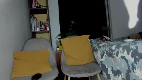 clark_tommy11 online show from December 11, 2:41 am