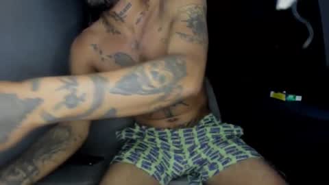clark_tommy11 online show from December 17, 10:44 am