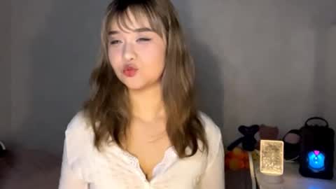 Lara online show from October 28, 6:21 pm