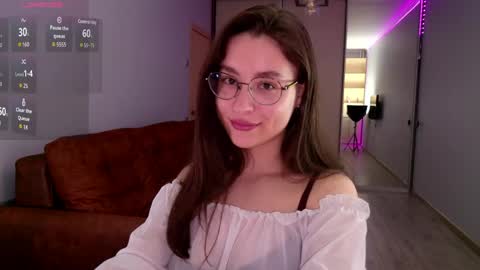 Snapshot of classy____ chatting on April 24, 6:21 pm Cassy Classy online show from April 24, 6:21 pm