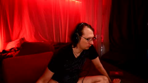 Snapshot of claudia_and_elon chatting on October 24, 6:21 am Claudia Cyberfox and Elon online show from October 24, 6:21 am