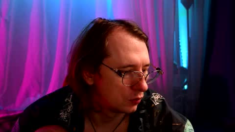 Snapshot of claudia_and_elon chatting on December 2, 12:10 pm Claudia Cyberfox and Elon online show from December 2, 12:10 pm