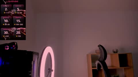 Cleo Adams online show from November 4, 4:44 am