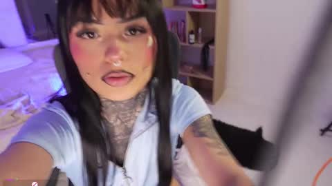 Cleo Adams online show from December 18, 4:29 am