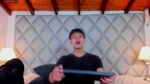 clement_reyes online show from November 23, 4:29 pm