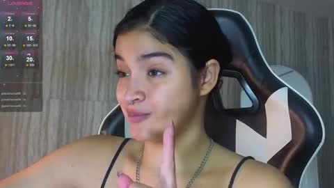 Clementine online show from November 22, 1:10 pm