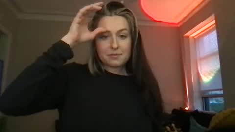 Snapshot of clemmy6699 chatting on October 28, 10:45 pm clemmy and bane online show from October 28, 10:45 pm