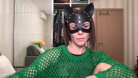 Snapshot of cleo_catra chatting on September 30, 3:39 pm cleo_catra online show from September 30, 3:39 pm