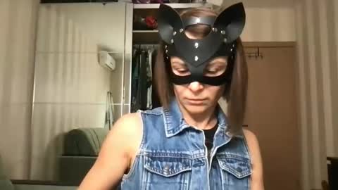 Snapshot of cleo_catra chatting on October 4, 12:58 pm cleo_catra online show from October 4, 12:58 pm