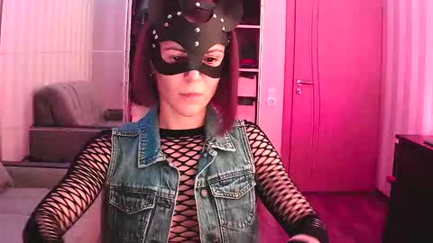 Snapshot of cleo_catra chatting on October 16, 7:26 pm cleo_catra online show from October 16, 7:26 pm