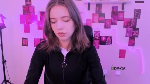 ur Cleo online show from March 14, 9:48 am