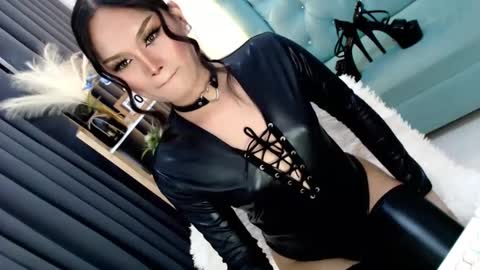 Snapshot of cleofex chatting on February 6, 4:10 am Cleo online show from February 6, 4:10 am