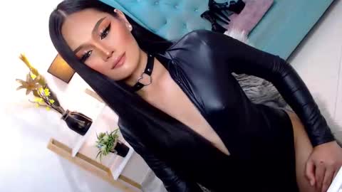 Snapshot of cleofex chatting on October 27, 11:52 pm Cleo online show from October 27, 11:52 pm