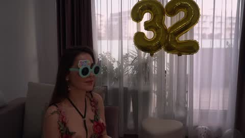 Snapshot of cleopatra3101 chatting on January 31, 10:52 am Cleopatra online show from January 31, 10:52 am