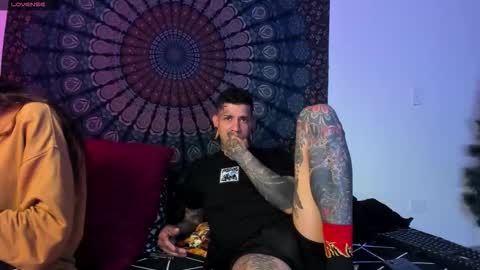 cleo y maikol online show from February 21, 9:10 am