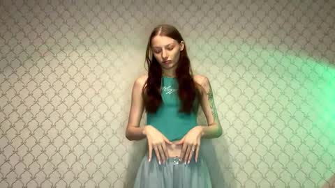 Cleo online show from January 19, 4:11 pm