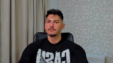 Snapshot of clintmasterss chatting on February 26, 6:15 am ClintMasterss online show from February 26, 6:15 am