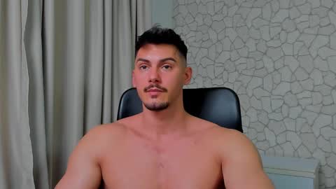 Snapshot of clintmasterss chatting on February 27, 3:48 pm ClintMasterss online show from February 27, 3:48 pm