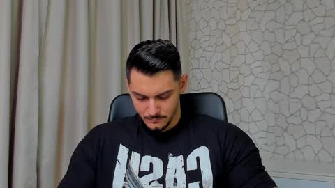 Snapshot of clintmasterss chatting on March 11, 6:53 am ClintMasterss online show from March 11, 6:53 am