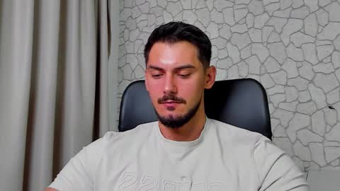 Snapshot of clintmasterss chatting on September 18, 5:20 am ClintMasterss online show from September 18, 5:20 am