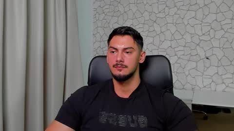 Snapshot of clintmasterss chatting on November 15, 6:44 am ClintMasterss online show from November 15, 6:44 am