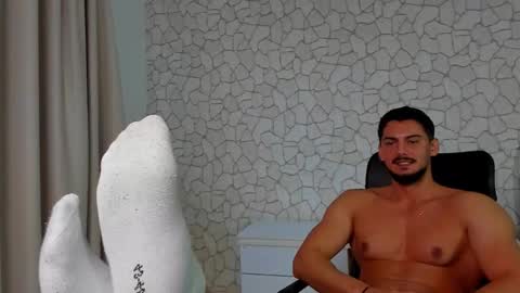 Snapshot of clintmasterss chatting on November 24, 6:35 am ClintMasterss online show from November 24, 6:35 am