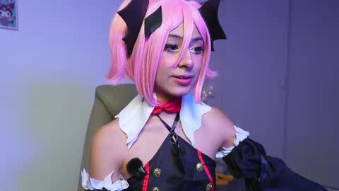 Cloe online show from April 15, 1:07 pm