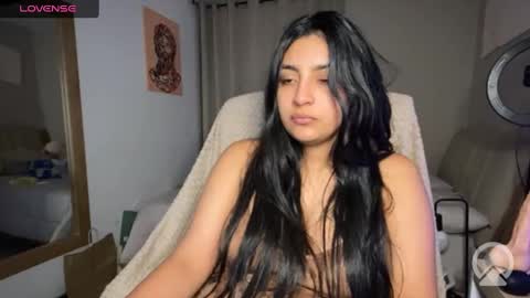 cloe small online show from September 13, 2:11 am