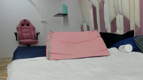 Cloe  Stanfort online show from January 20, 1:18 am