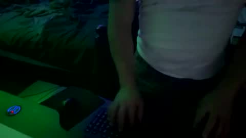 Snapshot of cloudy_dayz69 chatting on December 16, 12:15 am Cloudy Dayz online show from December 16, 12:15 am