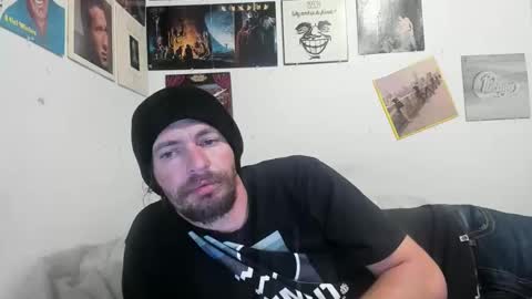 Snapshot of cloudyystarr666 chatting on October 25, 6:43 am cloudyystarr666 online show from October 25, 6:43 am