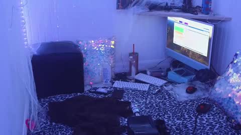 Snapshot of clover51980 chatting on January 23, 8:36 am Clover51980 online show from January 23, 8:36 am