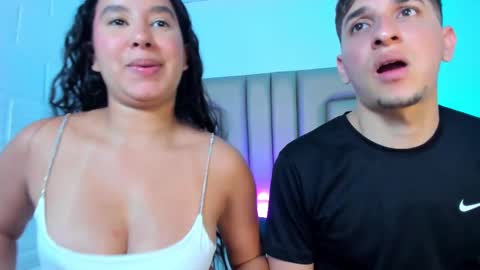 Snapshot of clydeandbonniee_ chatting on October 2, 9:00 pm ClydeAndBonniee online show from October 2, 9:00 pm