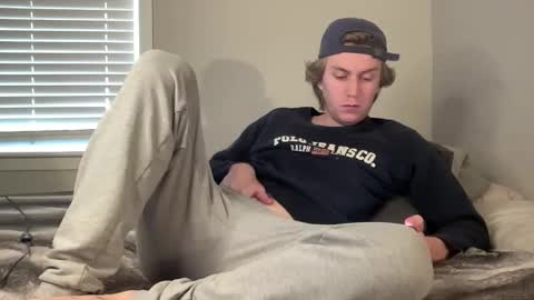 Clyde Austin online show from November 12, 7:24 pm