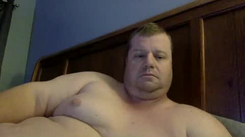 Snapshot of cmachen chatting on December 9, 11:24 pm cmachen online show from December 9, 11:24 pm