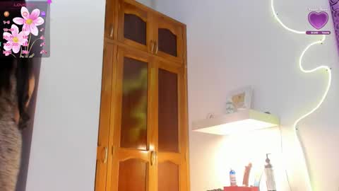 Snapshot of cmila0713 chatting on November 12, 12:33 am cmila0713 online show from November 12, 12:33 am