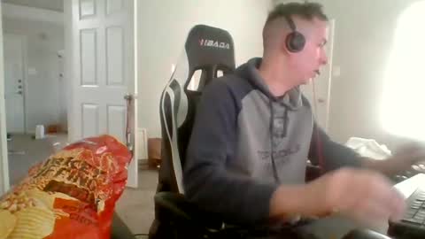 Master Bates online show from December 9, 10:30 pm