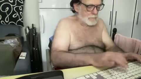 Snapshot of coach_karl chatting on September 22, 9:17 pm Coach Karl Porn Star Tip me all the way to my next trip online show from September 22, 9:17 pm