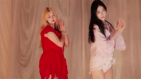 coco2002924 online show from October 13, 2:22 am