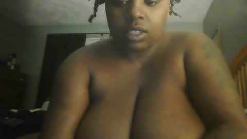 Snapshot of cocoacrave chatting on February 24, 11:09 pm CocoaCrave online show from February 24, 11:09 pm