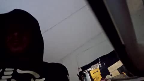 Snapshot of cocohackahoe chatting on December 14, 1:05 pm cocohackahoe online show from December 14, 1:05 pm