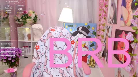 Snapshot of coconut_mia chatting on February 6, 12:00 am Mia online show from February 6, 12:00 am