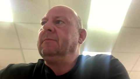 col4nows online show from October 23, 10:03 am