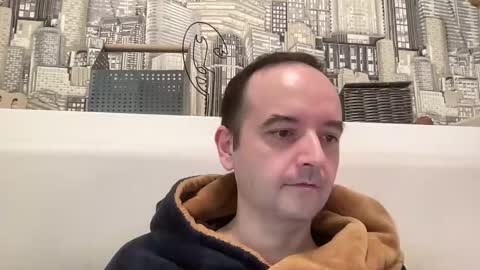 colambus83 online show from April 20, 1:36 pm