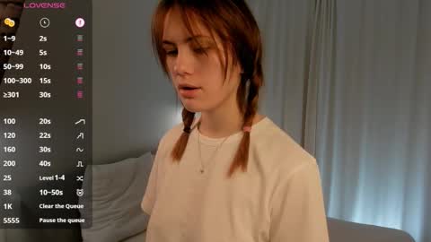 Snapshot of colbymcroberts chatting on November 24, 1:16 am Carry online show from November 24, 1:16 am