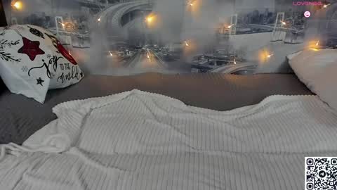 Snapshot of cold_waterfall chatting on January 15, 6:54 am Criss online show from January 15, 6:54 am