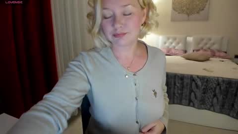 Olga. online show from December 3, 6:28 pm