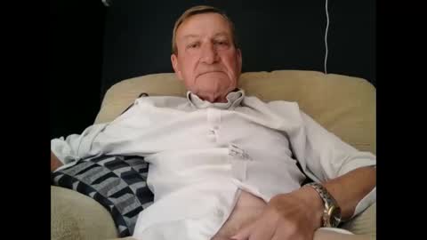 colinbeech online show from September 25, 8:51 am
