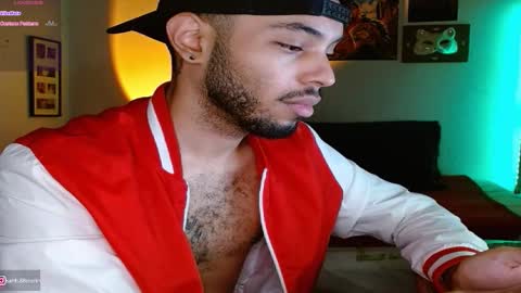 IG  online show from January 7, 10:54 am