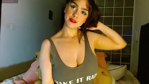 Snapshot of collette_beaufoy chatting on February 16, 7:04 am Collette online show from February 16, 7:04 am